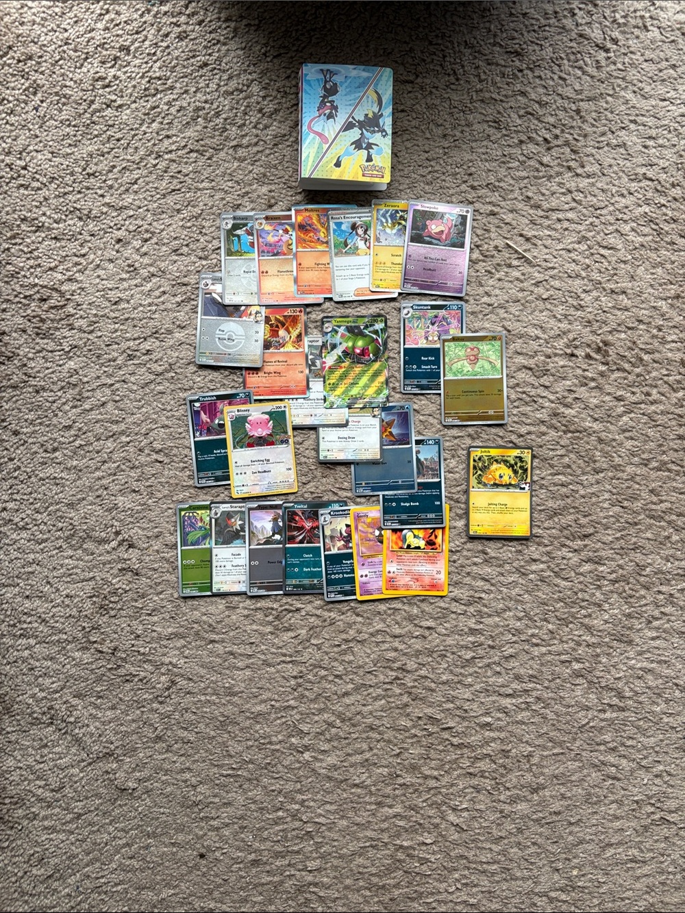 Pokemon Multicolor Holo & Regular Trading Cards with Themed Tin